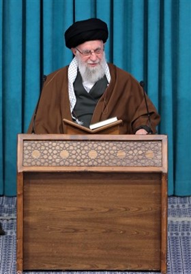 دیدار شرکت‌کنندگان در مسابقات بین‌المللی قرآن با رهبر انقلاب