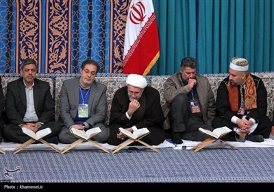 دیدار شرکت‌کنندگان در مسابقات بین‌المللی قرآن با رهبر انقلاب