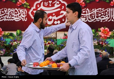 شیرینی خوران اعیاد شعبانیه در زنجان