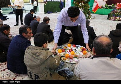 شیرینی خوران اعیاد شعبانیه در زنجان