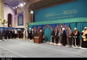 دیدار شرکت‌کنندگان در مسابقات بین‌المللی قرآن با رهبر انقلاب