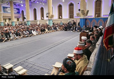 دیدار شرکت‌کنندگان در مسابقات بین‌المللی قرآن با رهبر انقلاب