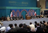 دیدار شرکت‌کنندگان در مسابقات بین‌المللی قرآن با رهبر انقلاب