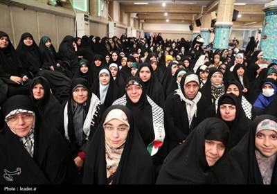 دیدار شرکت‌کنندگان در مسابقات بین‌المللی قرآن با رهبر انقلاب