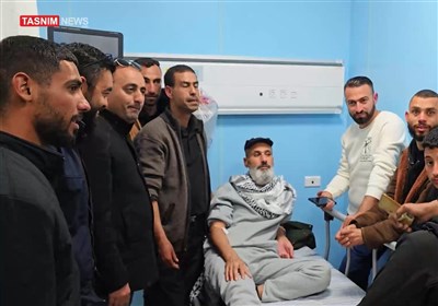 الأسرى المحررون یکشفون عن معاناة طویلة فی السجون: "التجویع والتعذیب لم یتوقف"