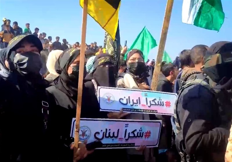 قدردانی اهالی غزه از ایران در مراسم تحویل اسیر صهیونیست