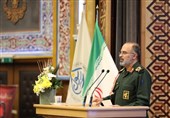سپاه در خط مقدم مقابله با توطئههای دشمنان علیه مردم است