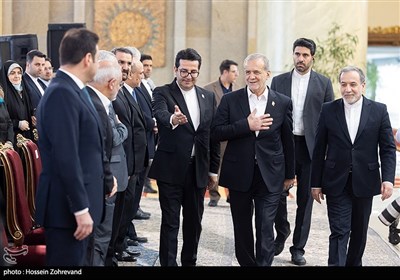 سلامِ سفرا به رئیس‌جمهور در سالگرد پیروزی انقلاب اسلامی