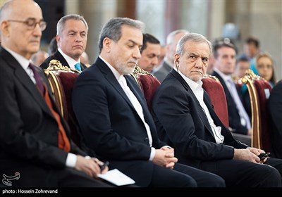 سلامِ سفرا به رئیس‌جمهور در سالگرد پیروزی انقلاب اسلامی