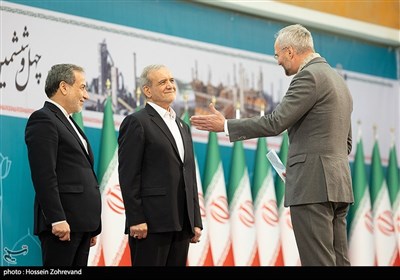 سلامِ سفرا به رئیس‌جمهور در سالگرد پیروزی انقلاب اسلامی