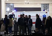 لحظه انتقال دانش آموزان مصدوم حادثه واژگونی اتوبوس به بیمارستان شهید باهنر کرمان
