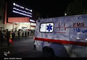 لحظه انتقال دانش آموزان مصدوم حادثه واژگونی اتوبوس به بیمارستان شهید باهنر کرمان