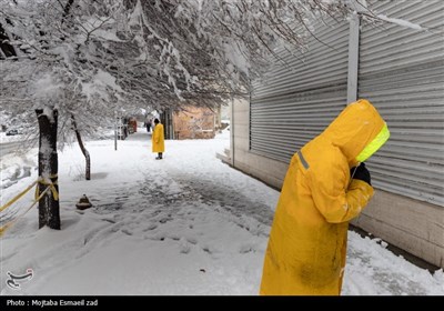 بارش سنگین برف در ارومیه