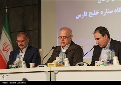 تور رسانه‌ای استاندار هرمزگان با اصحاب رسانه در پالایشگاه نفت ستاره خلیج فارس