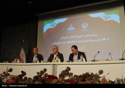 تور رسانه‌ای استاندار هرمزگان با اصحاب رسانه در پالایشگاه نفت ستاره خلیج فارس
