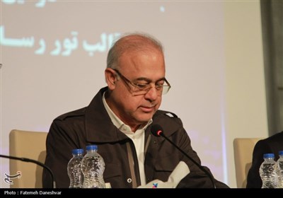 تور رسانه‌ای استاندار هرمزگان با اصحاب رسانه در پالایشگاه نفت ستاره خلیج فارس
