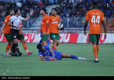 مصاف مس رفسنجان و استقلال در هفته نوزدهم لیگ برتر