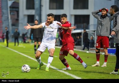 دیدار تیم های فوتبال نساجی مازندران و چادر ملو اردکان