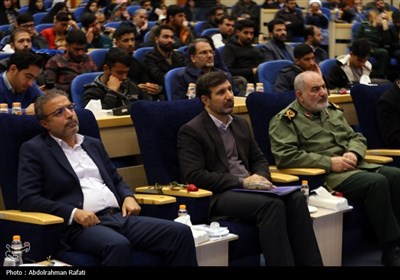 گردهمایی بزرگ فعالان فضای مجازی و رسانه استان همدان