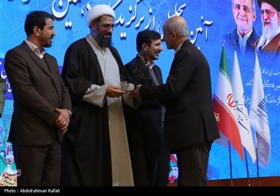 گردهمایی بزرگ فعالان فضای مجازی و رسانه استان همدان