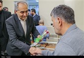 عیادت و تجلیل استاندار آذربایجان شرقی از جانبازان بستری در بیمارستان فجر تبریز