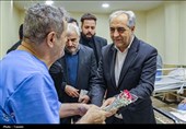 عیادت و تجلیل استاندار آذربایجان شرقی از جانبازان بستری در بیمارستان فجر تبریز