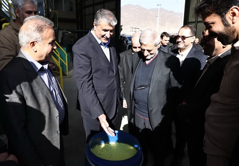 بدء استخراج واستغلال المواد المشعة فی یزد وسط ایران
