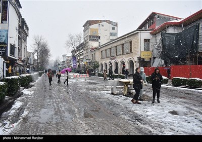 بارش برف در رشت