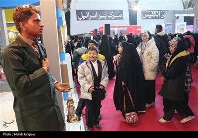 افتتاحیه نمایشگاه زاینده نور در اصفهان