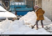 بارش برف در اراک و همدان