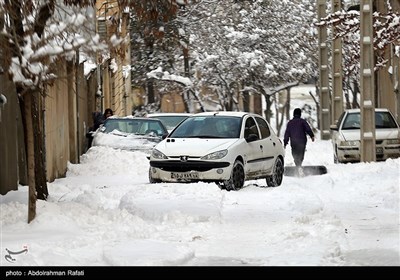بارش برف در اراک و همدان