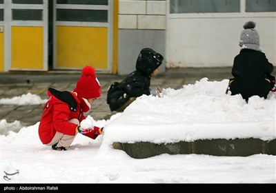 بارش برف در اراک و همدان