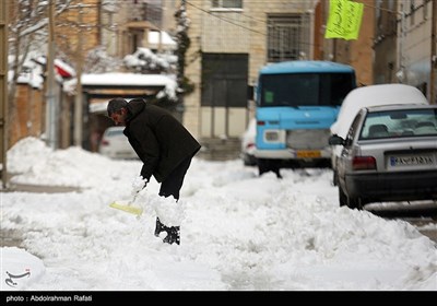 بارش برف در اراک و همدان
