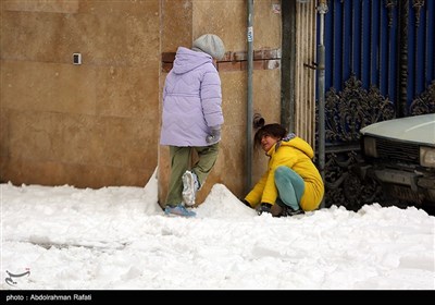 بارش برف در اراک و همدان