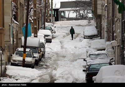 بارش برف در اراک و همدان