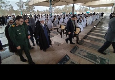 وج‌های جوان یزدی آغازگر جشن انقلاب شدند + عکس