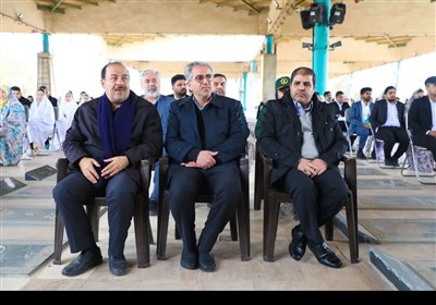 وج‌های جوان یزدی آغازگر جشن انقلاب شدند + عکس