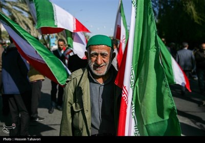 راهپیمایی 22 بهمن در کیش 