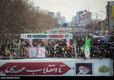 راهپیمایی 22 بهمن در تهران