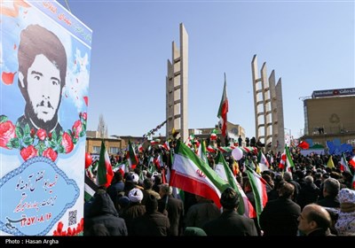 راهپیمایی 22 بهمن در زنجان 