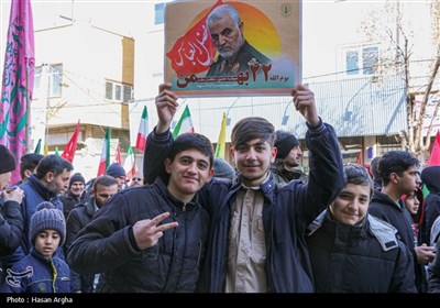 راهپیمایی 22 بهمن در زنجان 