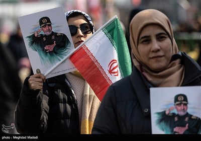 مسيرات في إيران بمناسبة انتصار الثورة الاسلامية