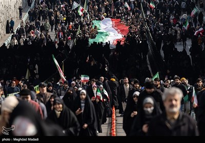 مسيرات في إيران بمناسبة انتصار الثورة الاسلامية