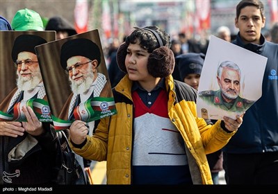 مسيرات في إيران بمناسبة انتصار الثورة الاسلامية