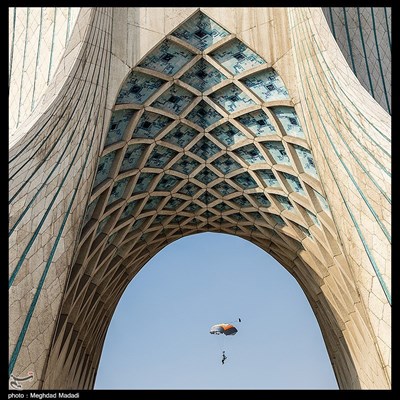 مسيرات في إيران بمناسبة انتصار الثورة الاسلامية