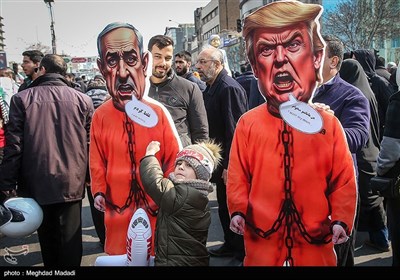 مسيرات في إيران بمناسبة انتصار الثورة الاسلامية