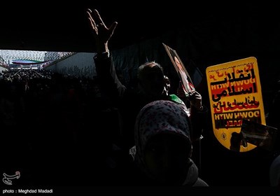 مسيرات في إيران بمناسبة انتصار الثورة الاسلامية