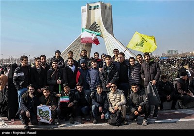 مسيرات في إيران بمناسبة انتصار الثورة الاسلامية
