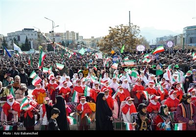 راهپیمایی 22 بهمن در خرم آباد