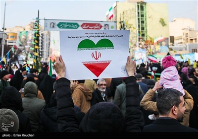 راهپیمایی 22 بهمن در تهران - 7